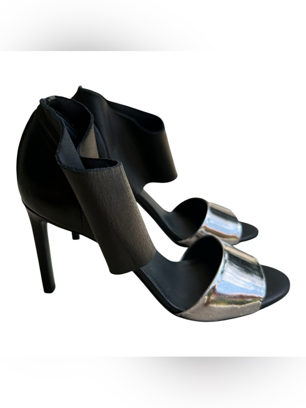Vince black leather and silver metallic high heel shoes size 6